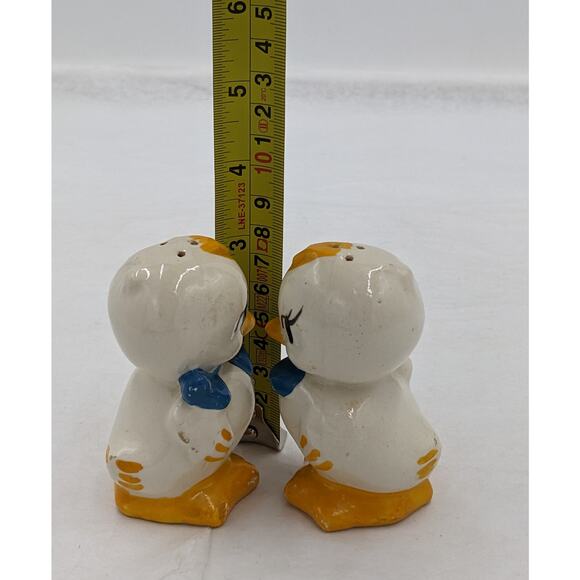 Vintage Duckling Little Chicks Salt Pepper Shaker Pair Set Adorable - Picture 6 of 10